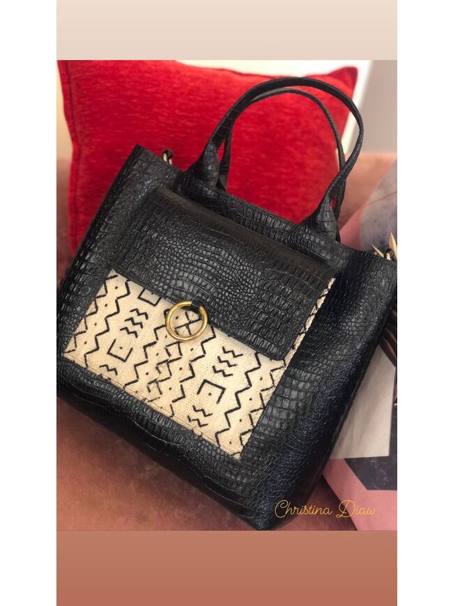 Black leather handbag with Bogolan pattern - Christina Diaw